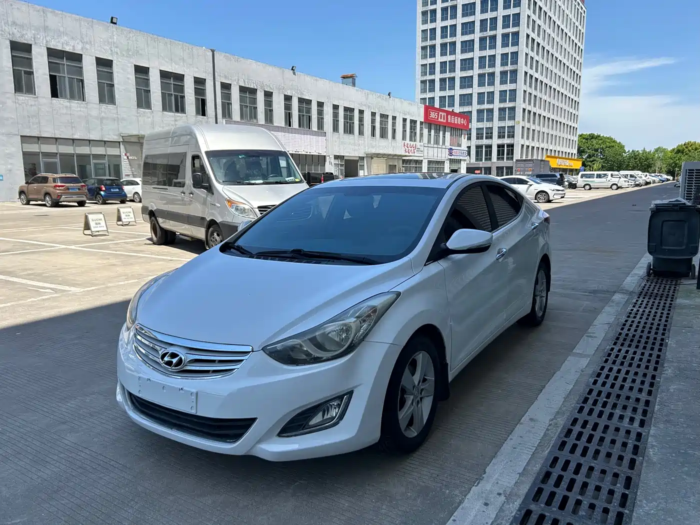 Hyundai Langdong 2013 1.6L Automatic Leading