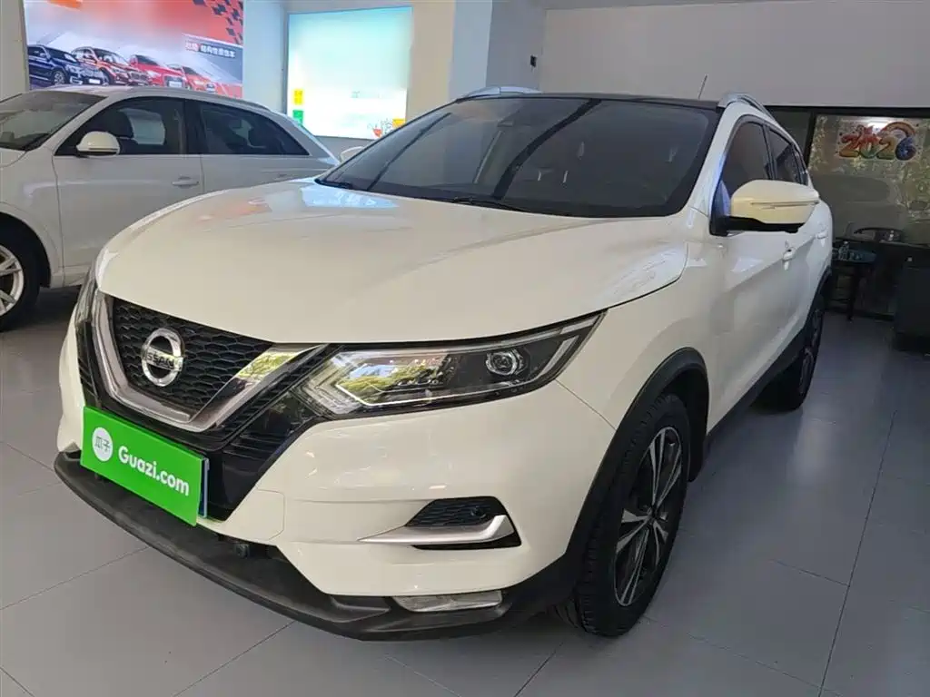 Nissan Qashqai 2021 2.0L CVT Luxury Version