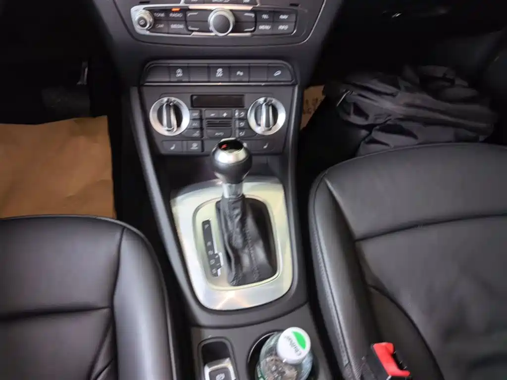 Audi Q3 2015 35 TFSI quattro Technology фото 14