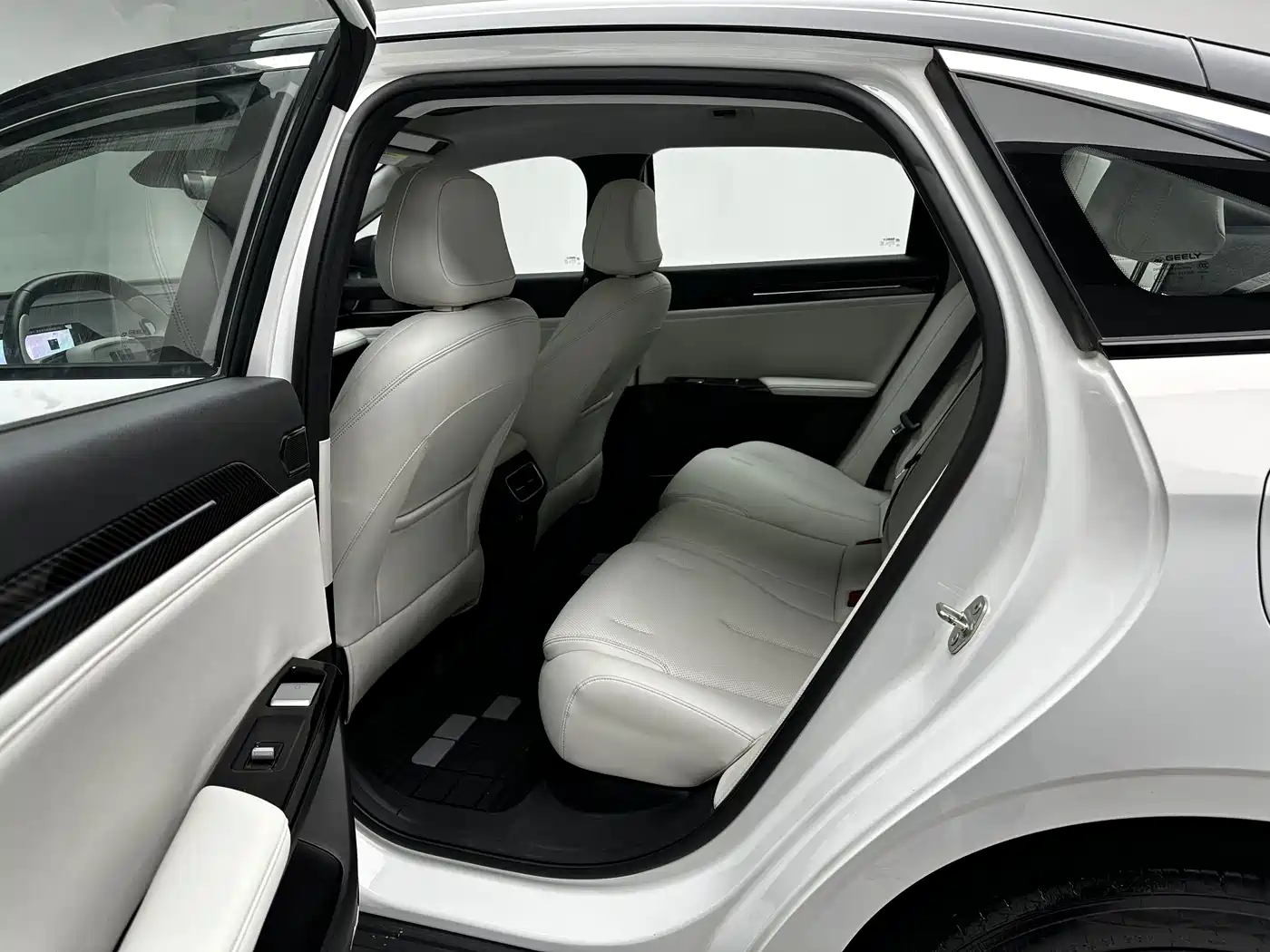 Geely Galaxy Galaxy L6 2023 2023 125km Starship