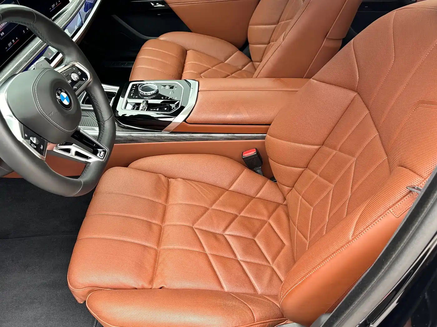 BMW 7 Series 2023 Facelift 740Li Exclusive M Sport Package фото 4