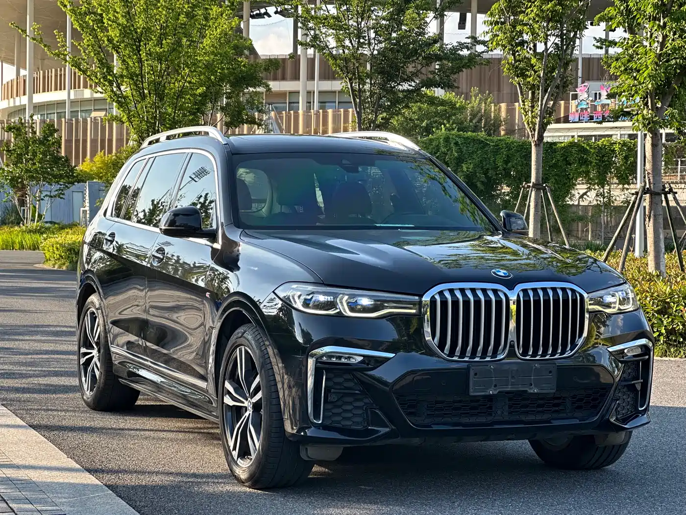 BMW X7 2021 Facelift xDrive40i Premium M Sport Package фото 3