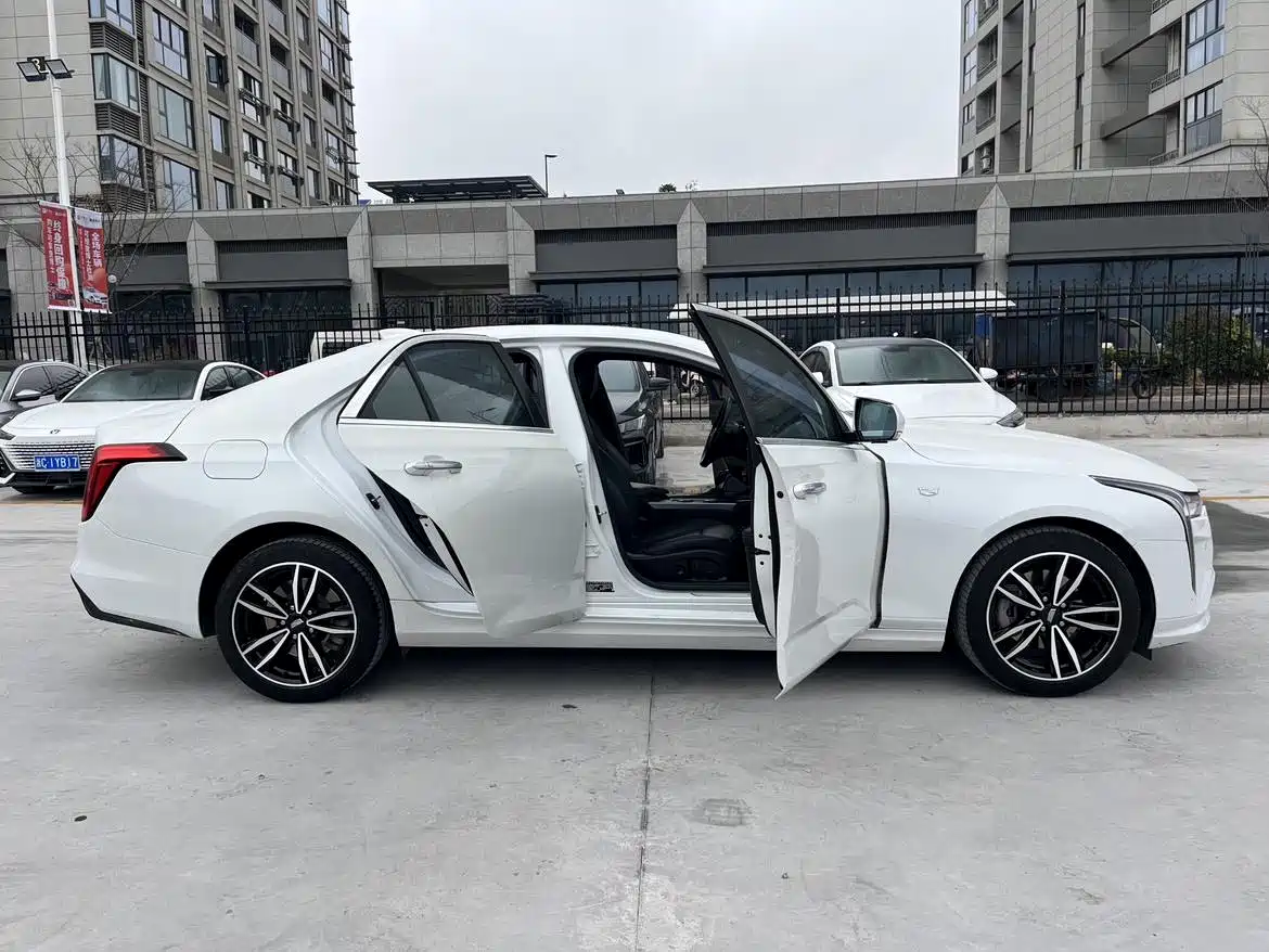 Cadillac CT4 2023 2023 25T Fashion Edition