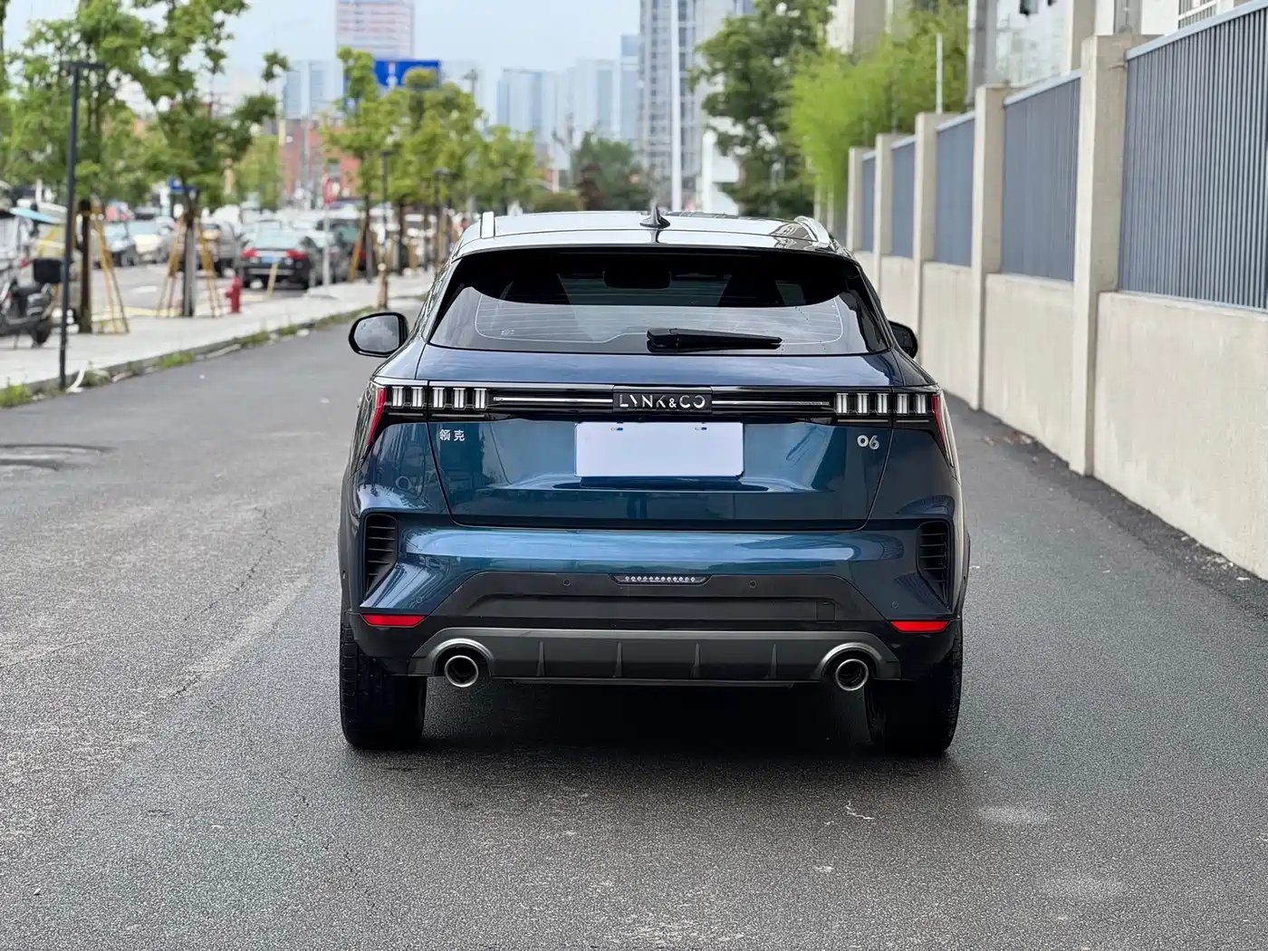 Lynk & Co 06 2020 1.5T Halo фото 9