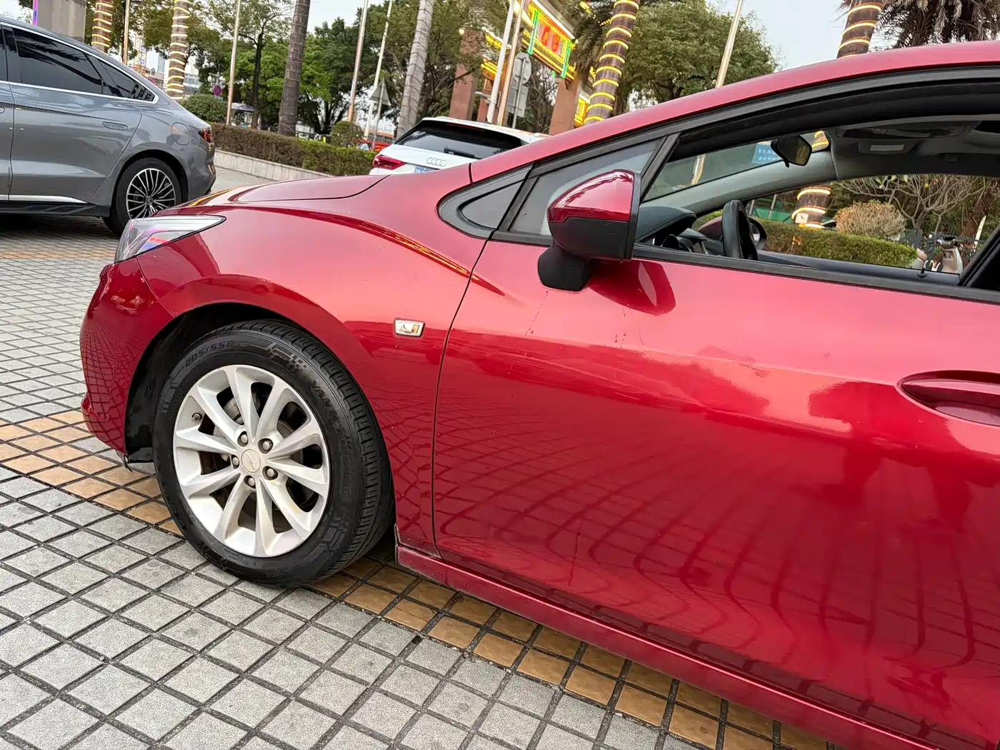 Chevrolet Cruze 2017 1.5L Automatic Pioneer Sunroof фото 8