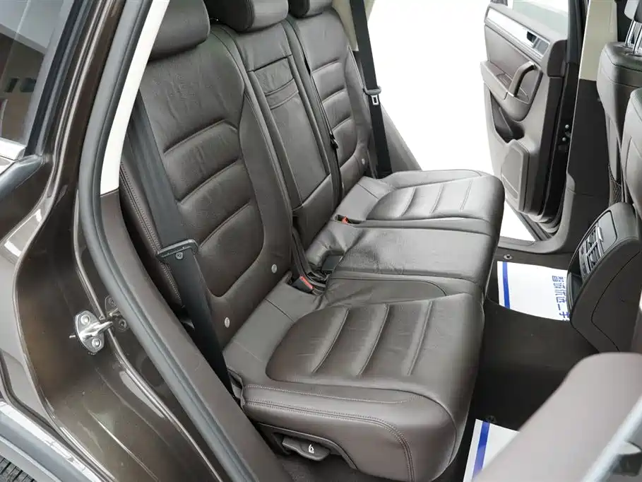 Volkswagen Touareg 2017 3.0TSI Explorer Edition фото 13
