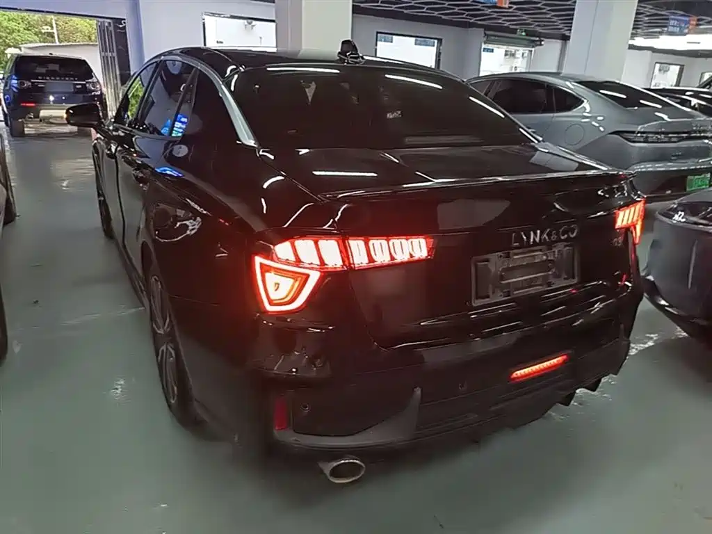 Lynk & Co 03 2019 2.0TD Auto Power Version фото 5