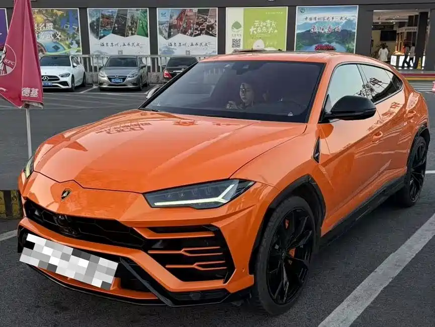 Lamborghini Urus 2021 4.0T V8