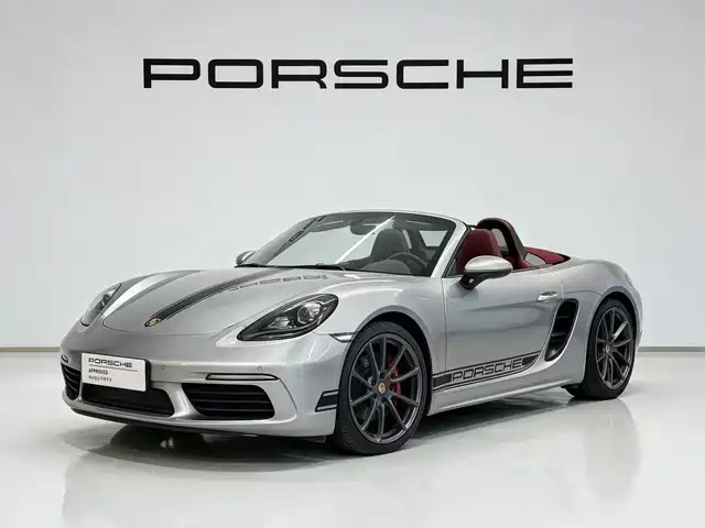 Porsche 718, 2024