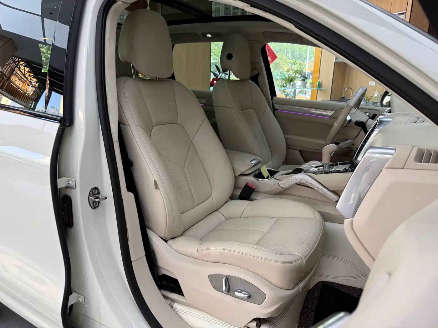 Porsche Cayenne 2011 Cayenne S Hybrid 3.0T фото 25