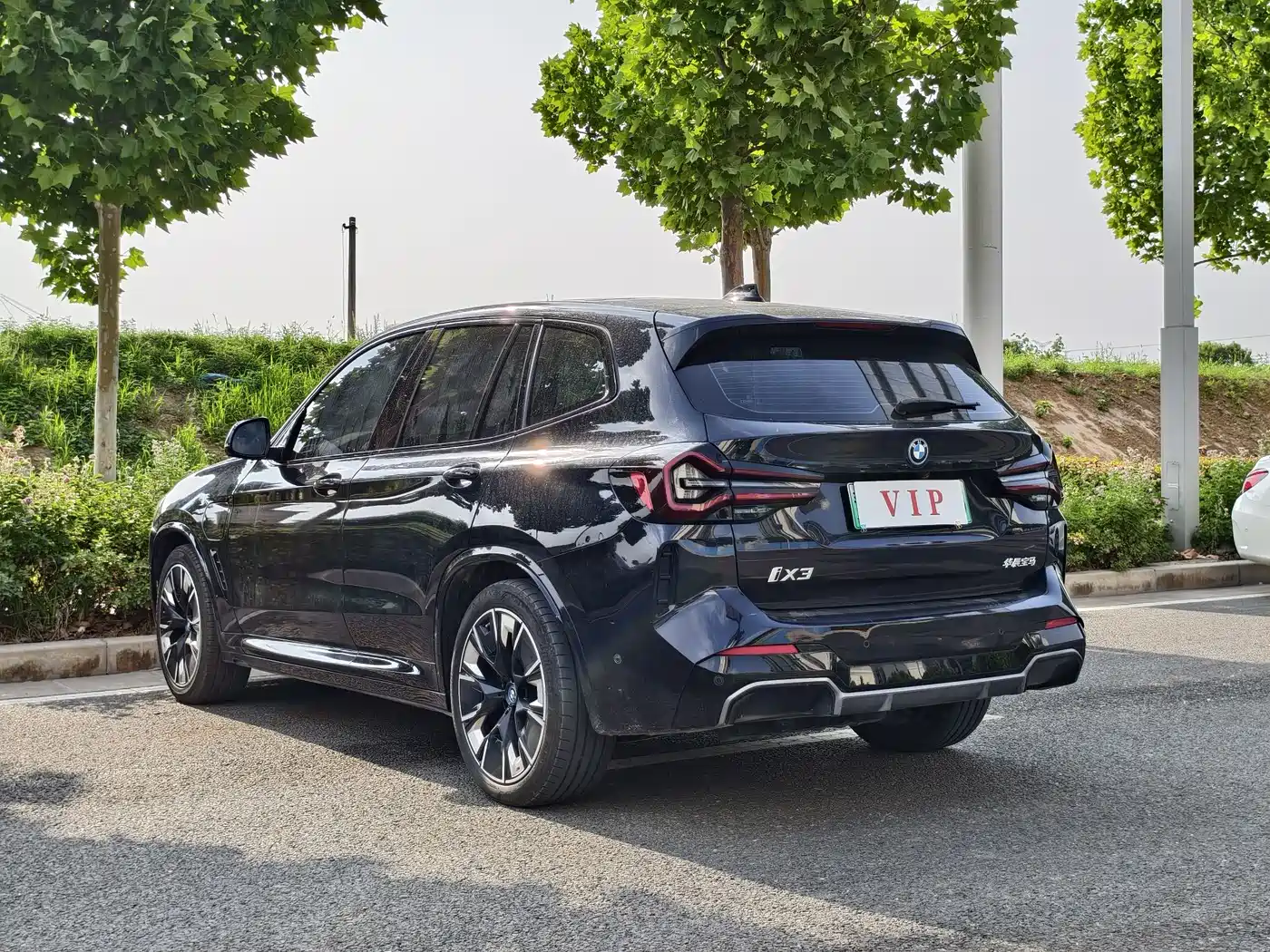 BMW iX3 2024 Innovation Leader фото 7