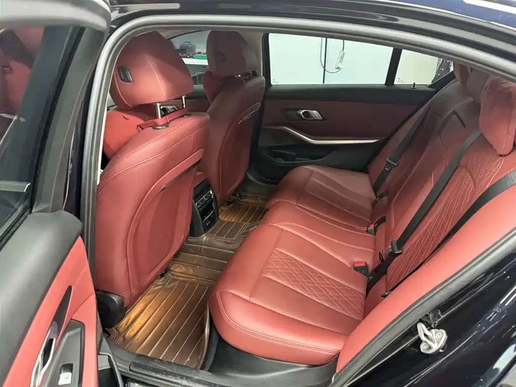 BMW 3 Series 2023 320Li M Sport Package фото 5