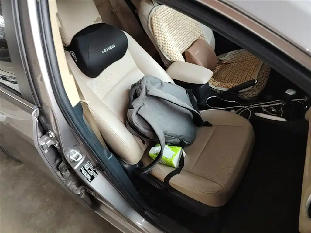 Toyota Corolla 2017 Facelift 1.2T S-CVT GL фото 25