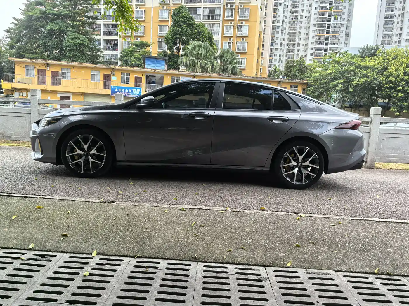 GAC Trumpchi Trumpchi Emkoo 2021 2021 270T DCT J15 Edition