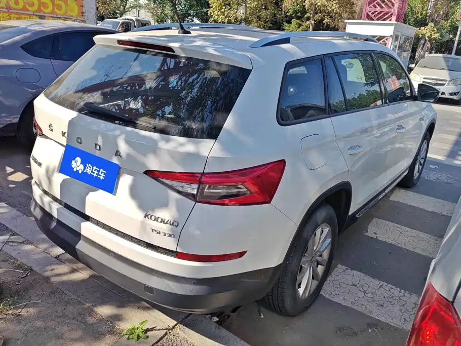 Фото 3 - Škoda Kodiaq