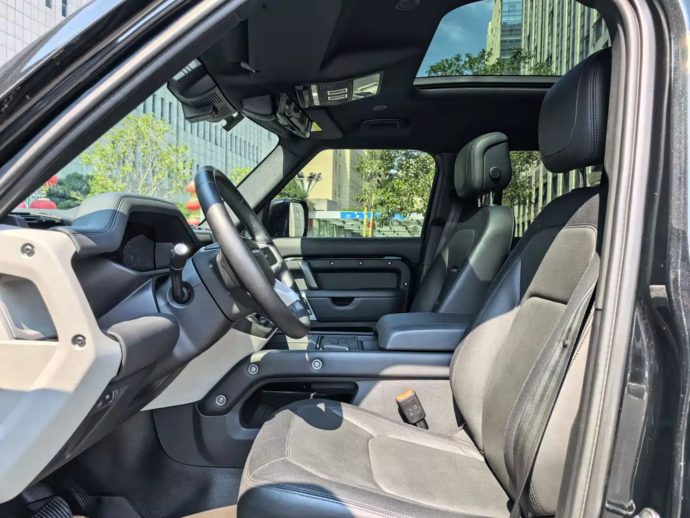 Land Rover Defender 2023 Facelift 110 3.0T P400 X-DYNAMIC HSE фото 18