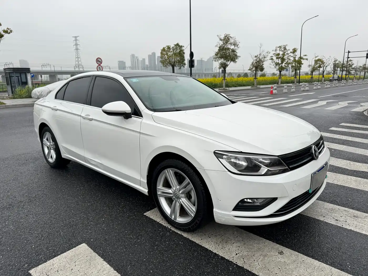 Volkswagen Lamando 2018 280TSI DSG Comfort Edition фото 4