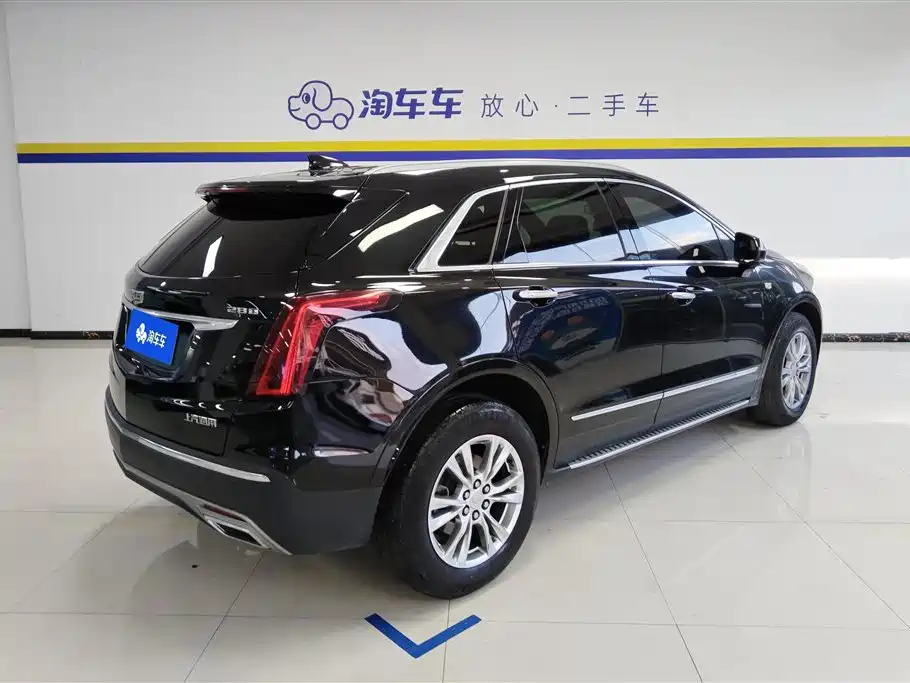 Cadillac XT5 2022 2.0T 2WD Luxury фото 3