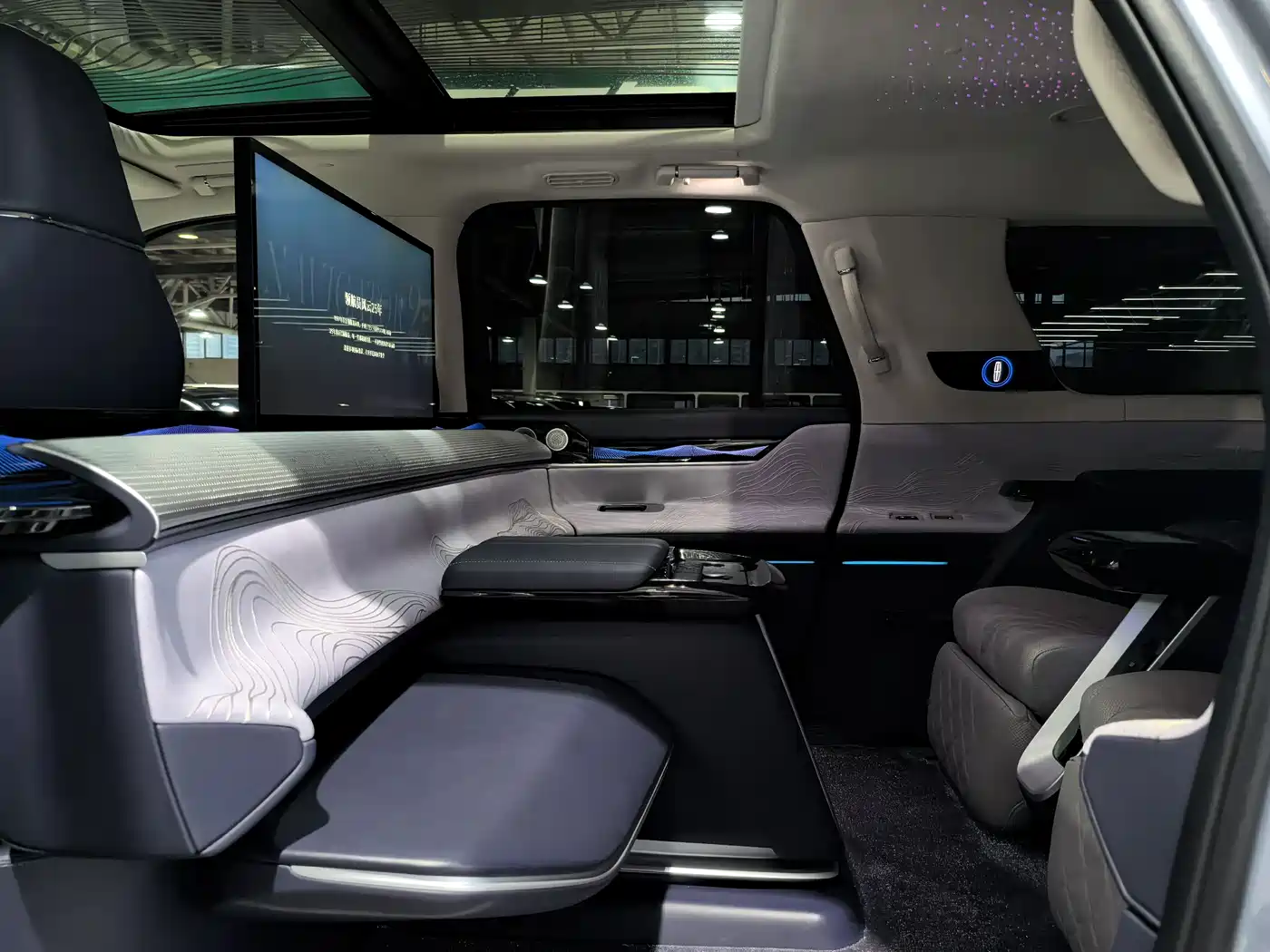 Lincoln Navigator One 2022 3.5T Navigator One фото 16