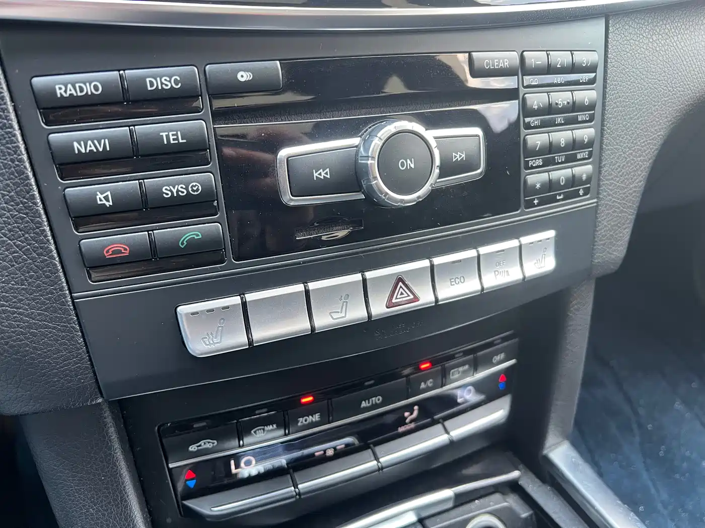 Mercedes-Benz E-Class 2015 E 260 L Sport фото 17