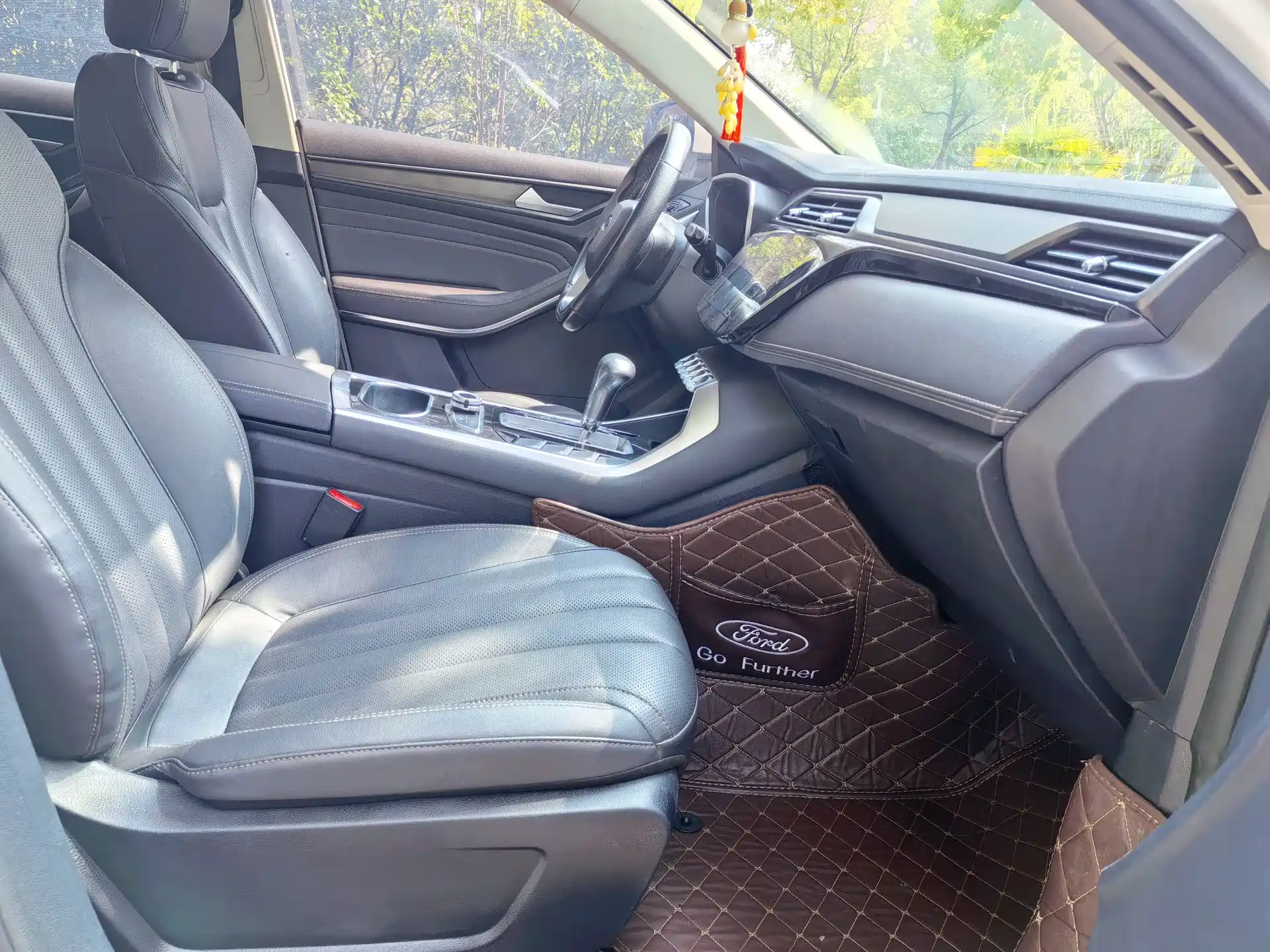 Photo 11 - Ford Territory