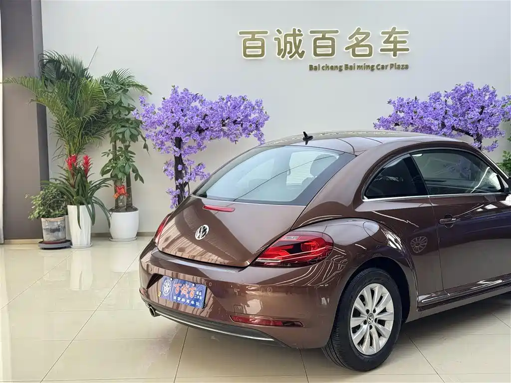 Volkswagen Beetle 2017 180TSI Enjoy фото 7