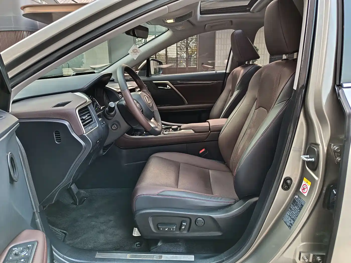 Lexus RX 2016 300 2WD Comfort Edition China VI фото 5