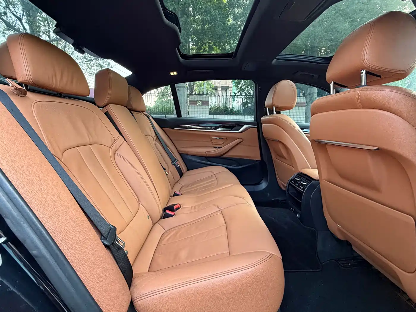 Фото 23 - BMW 5 Series