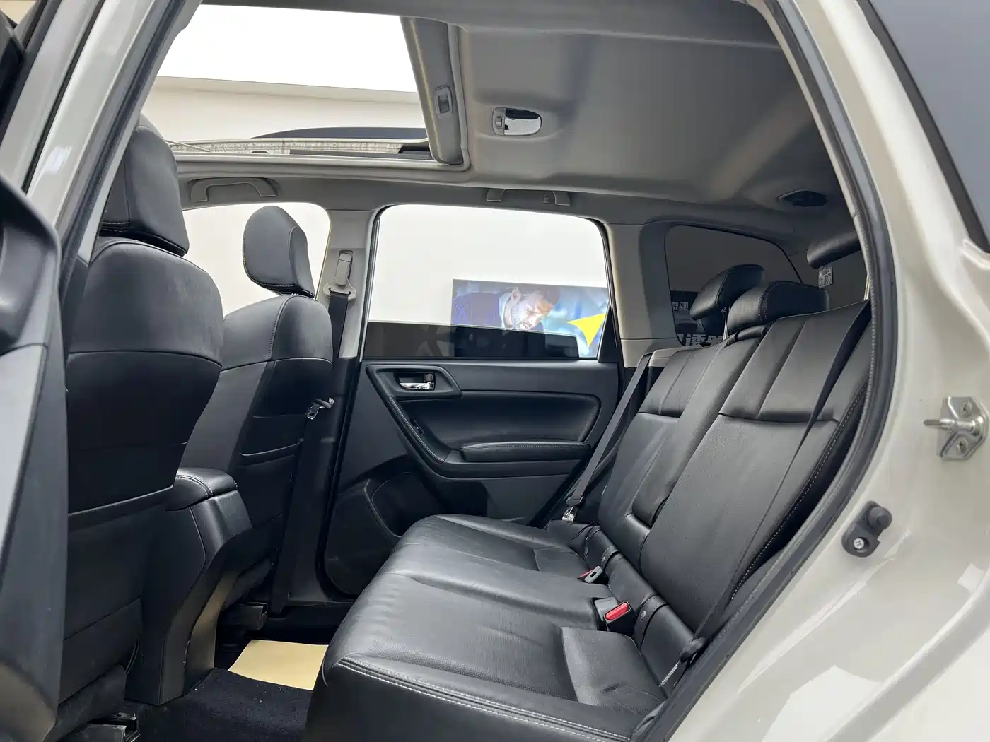 Subaru Forester 2014 2.0i Automatic Luxury Edition фото 4