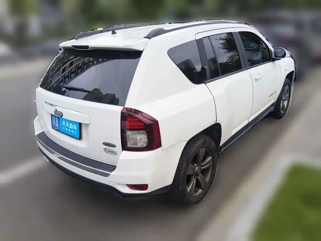 Jeep Compass (Import) 2014 2013 2.4L AWD Sport