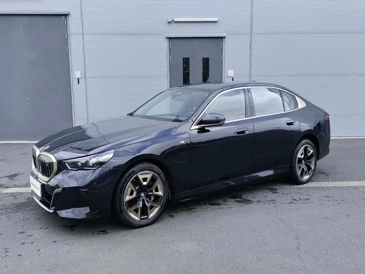 BMW i5 2026 2024 eDrive 35L M Sport Package