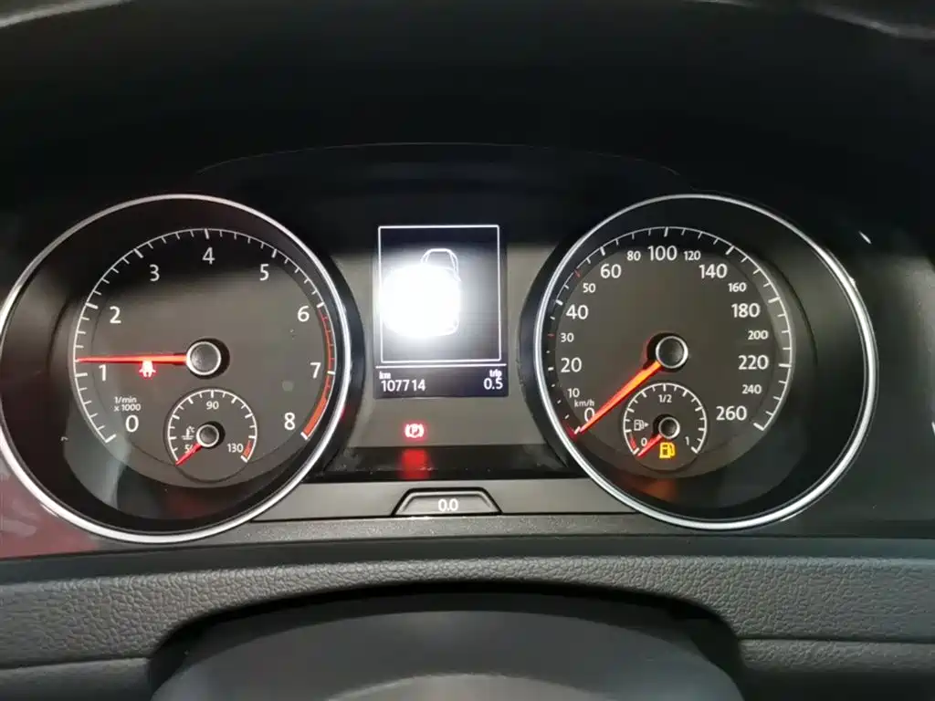 Volkswagen Golf 2020 Beloved Edition 280TSI DSG Comfort фото 12