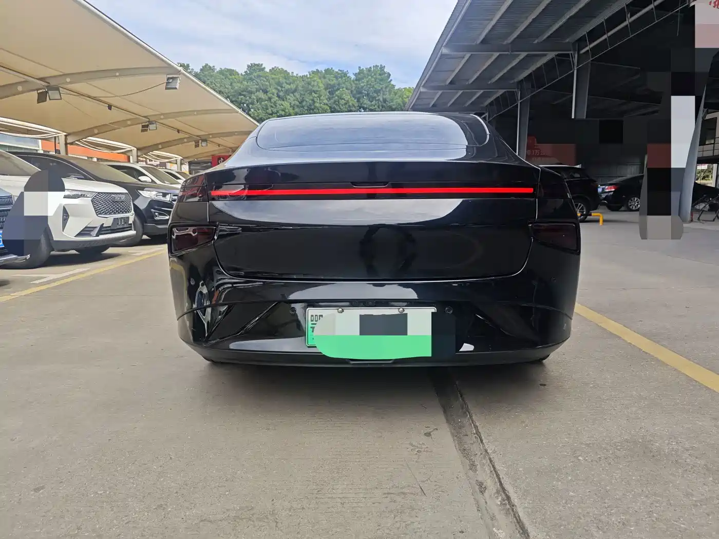 Фото 8 - XPeng P7