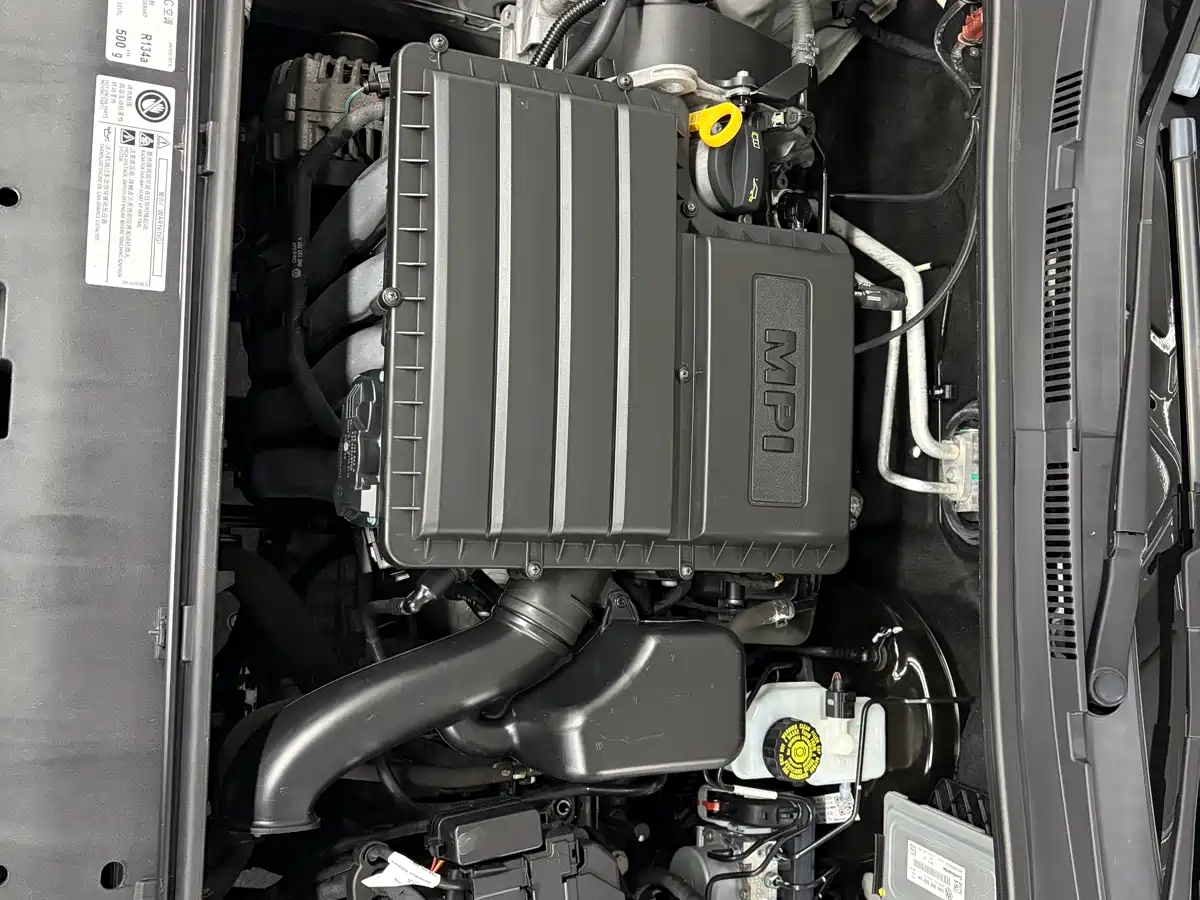 Volkswagen Santana 2017 Gran Santana 1.6L Auto Trendline фото 15