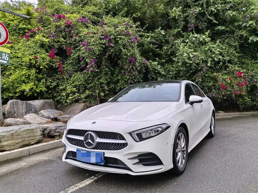 Mercedes-Benz A-Class 2022 A 200 L Sport Sedan Dynamic
