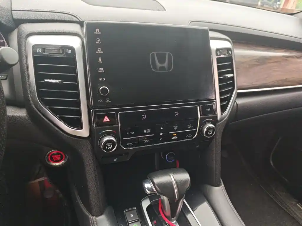 Honda UR-V 2017 2017 240TURBO 2WD Luxury Edition China V