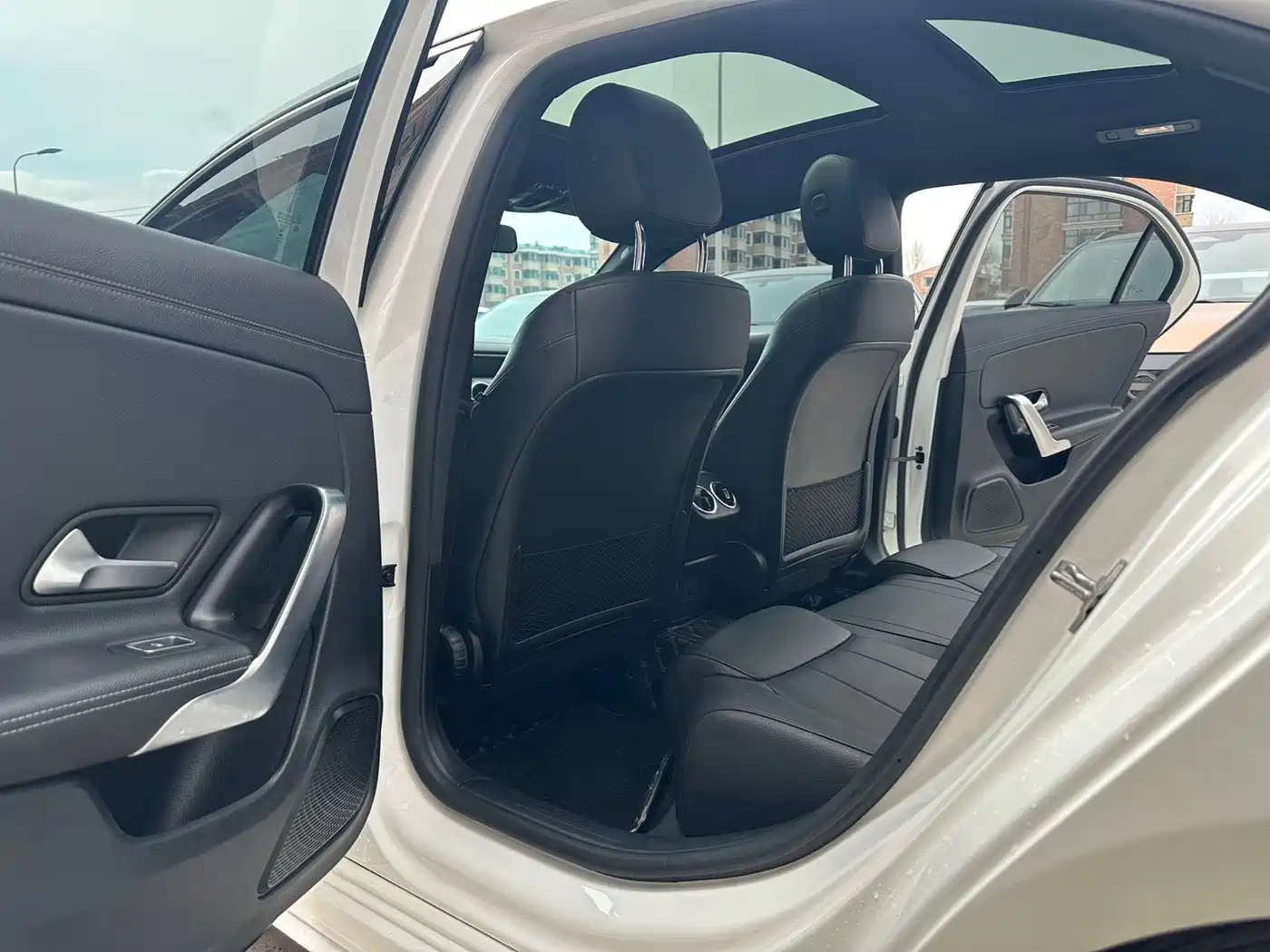 Mercedes-Benz A-Class 2022 A 180 L Sport Sedan фото 15