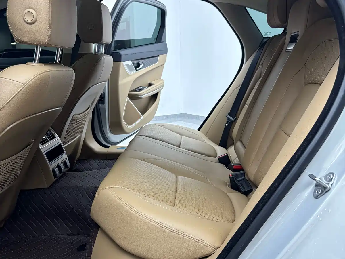 Jaguar XFL 2026 2025 2.0T P250 FWD Luxury Edition