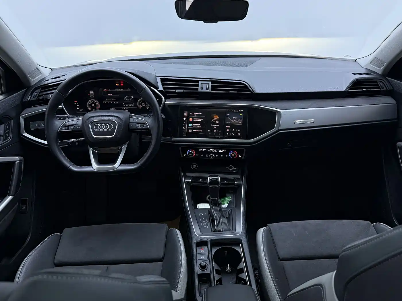 Audi Q3 2022 35 TFSI Fashion Dynamic фото 31