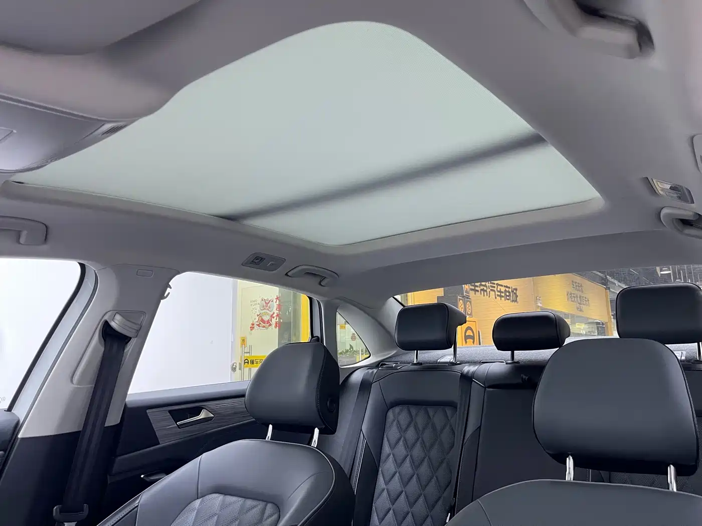 Volkswagen Sagitar 2024 300TSI DSG Surpass Edition фото 13