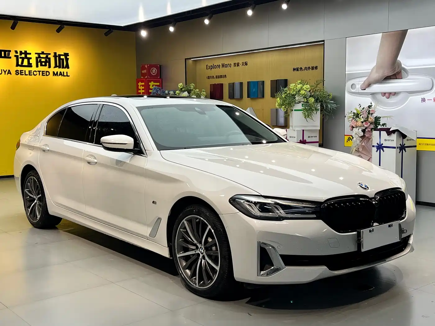 BMW 5 Series 2021 530Li Premium Luxury Package фото 3