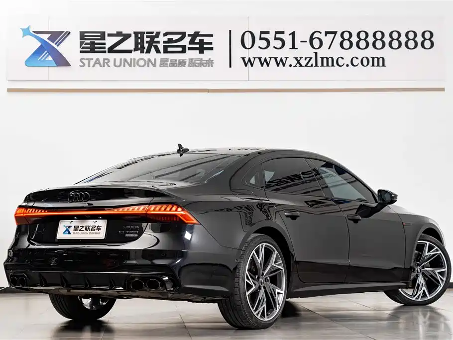 Audi A7L 2023 45 TFSI quattro S-line Black Warrior Edition фото 7