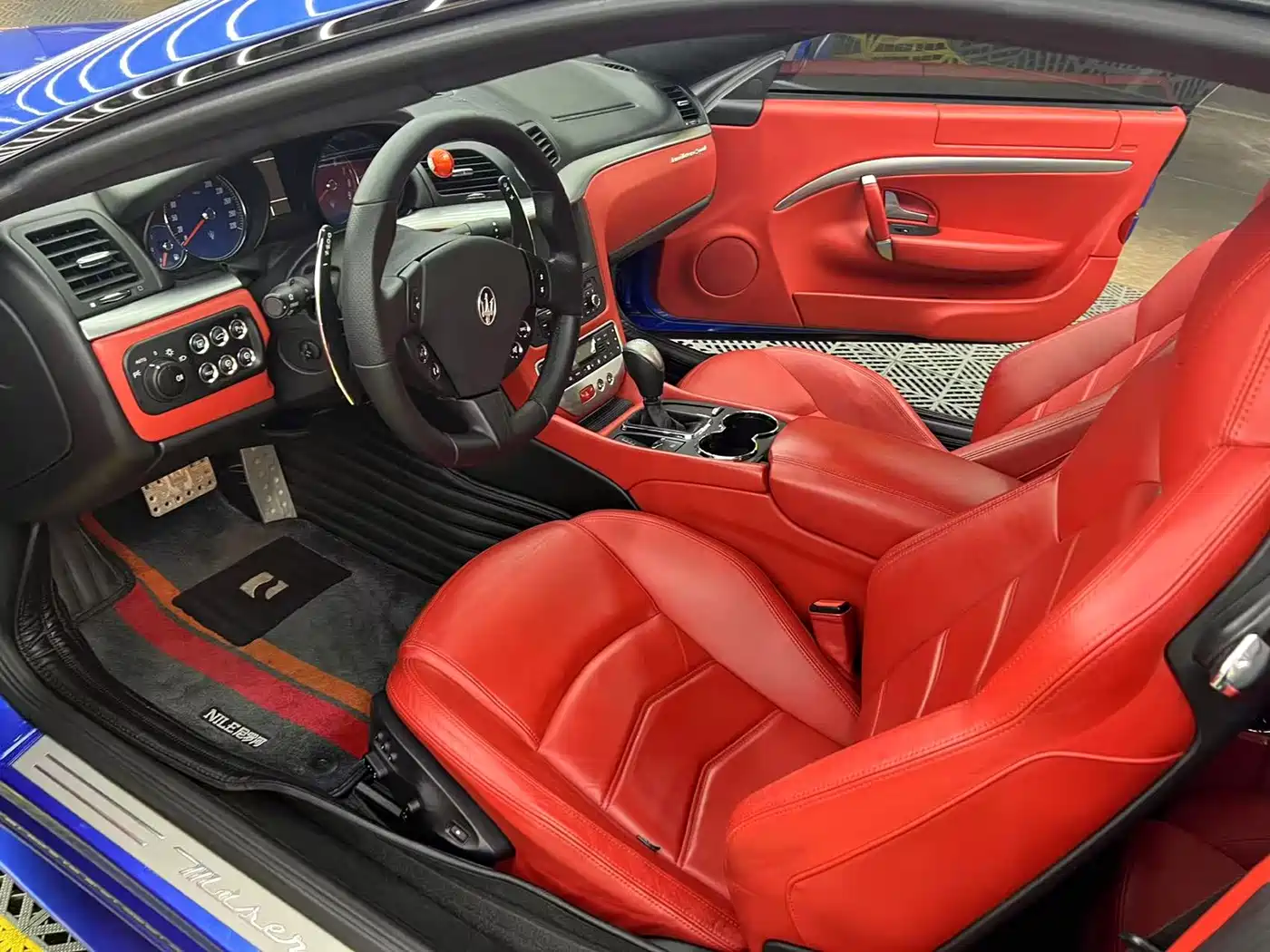 Maserati GranTurismo 2015 2013 4.7L Sport Automatic