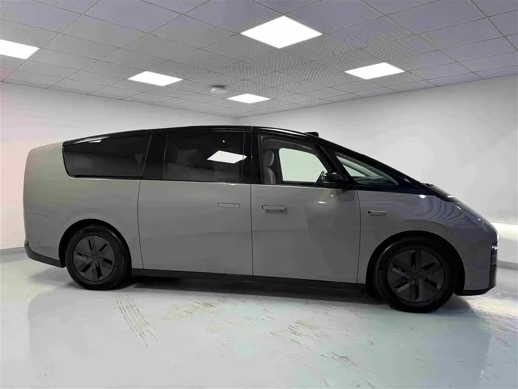 Li Auto MEGA 2024 2024 Ultra
