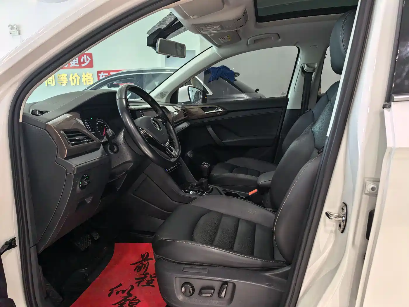 Volkswagen Tharu 2022 280TSI FWD Luxury Edition фото 7