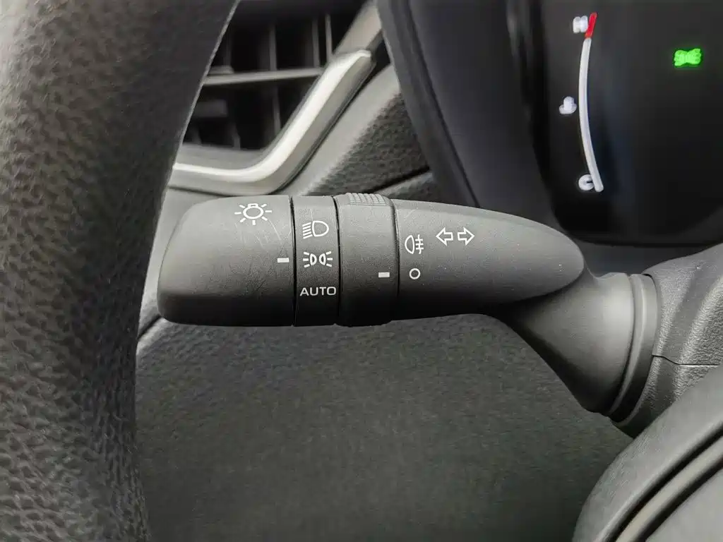 Toyota Corolla Cross 2025 2024 Model 2.0L Pioneer Edition