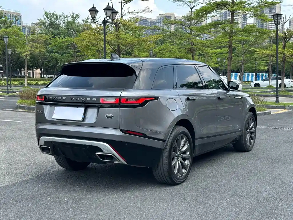 Фото 18 - Land Rover Range Rover Velar