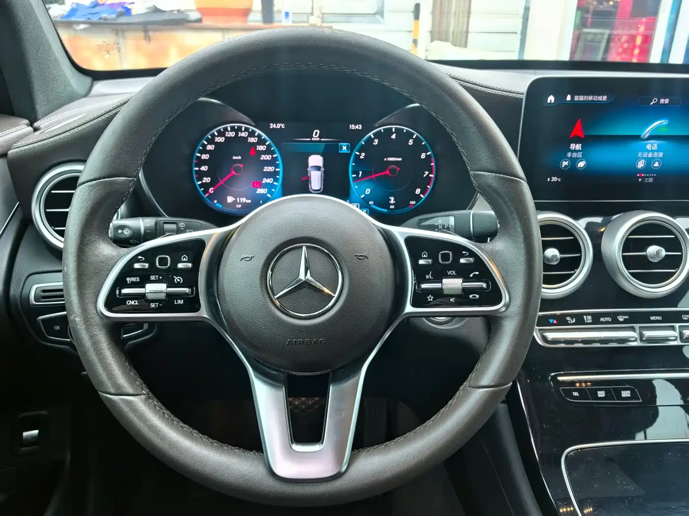 Mercedes-Benz GLC 2022 Facelift GLC 260 L 4MATIC Dynamic фото 4