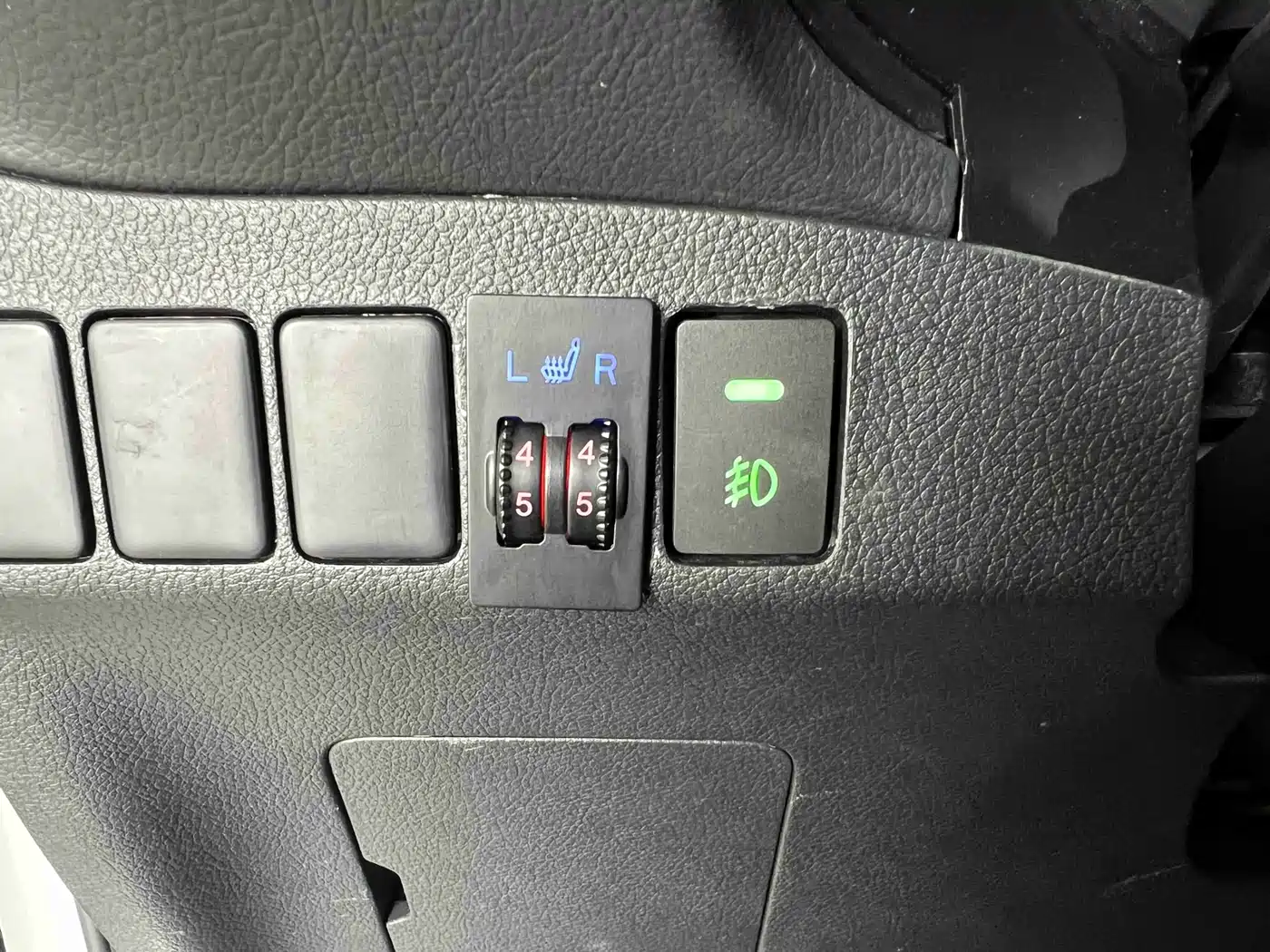 Mitsubishi Outlander 2021 Facelift 2.0L 2WD Comfort Edition 5-Seater фото 9