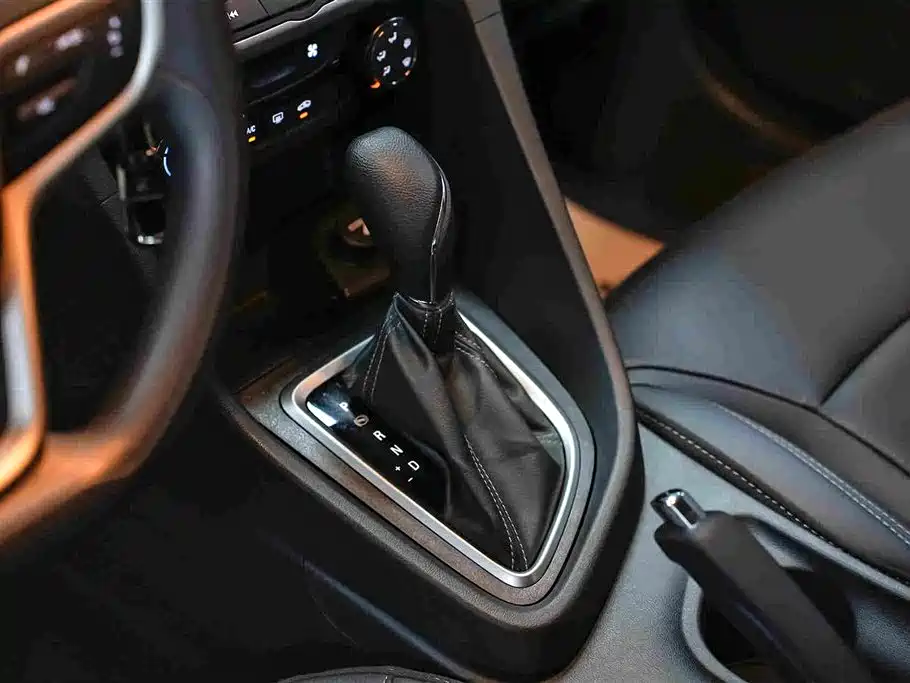 Фото 8 - Buick Excelle